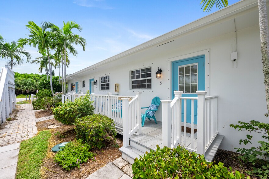 More Photos Of 2502 Tamarind Dr, Hutchinson Island Hotel For Sale