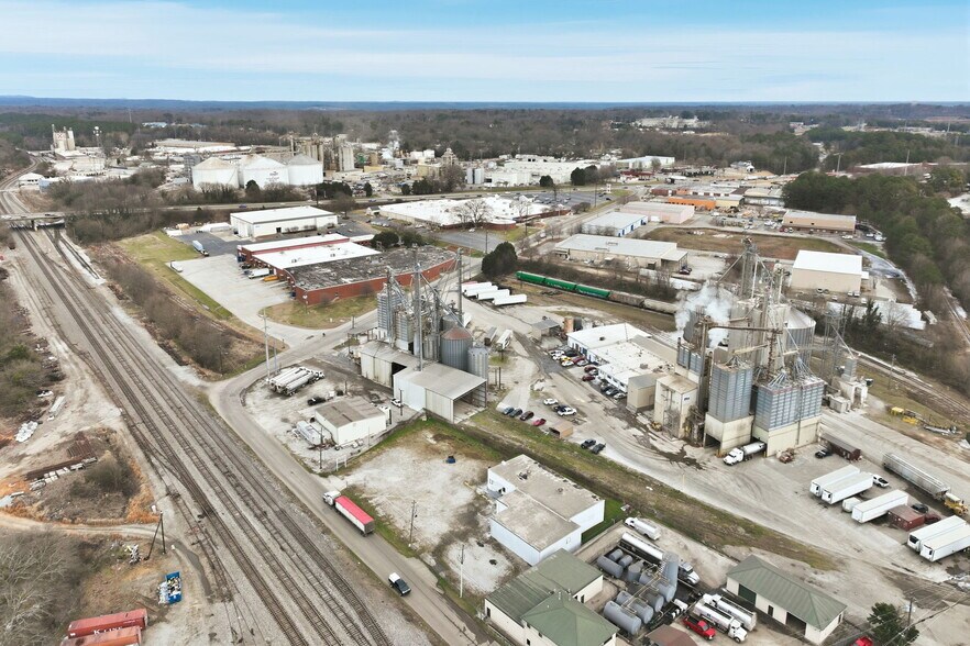 More Photos Of 476 Moreno Street St, Gainesville Distribution For Lease