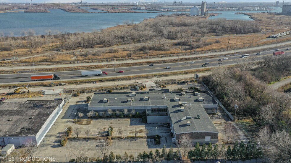 More Photos Of 12054 S Doty Ave, Chicago Warehouse For Sale