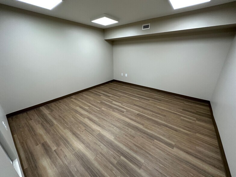 More Photos Of 43 Church St S, Concord Office For Lease