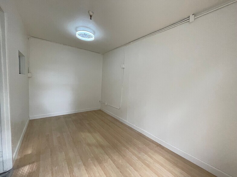 More Photos Of 1011-1021 Mason St, Vacaville Unknown For Lease