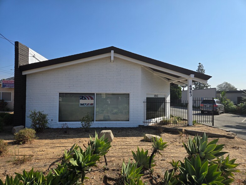 More Photos Of 19980 TEMESCAL CANYOUN, Riverside Freestanding For Lease