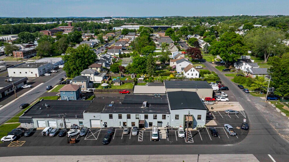 More Photos Of 400 Lincoln Ave, Hatboro Light Distribution For Sale