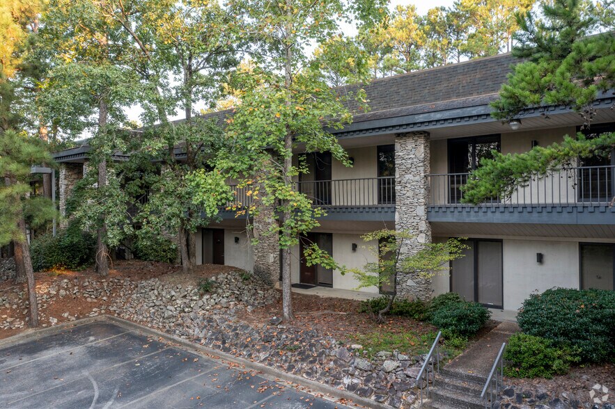 More Photos Of 500 Chase Park S, Birmingham Unknown For Lease