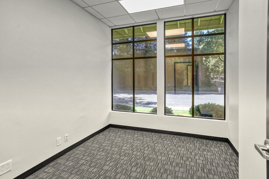 More Photos Of 588 San Ramon Valley Blvd, Danville Office Residential For Lease