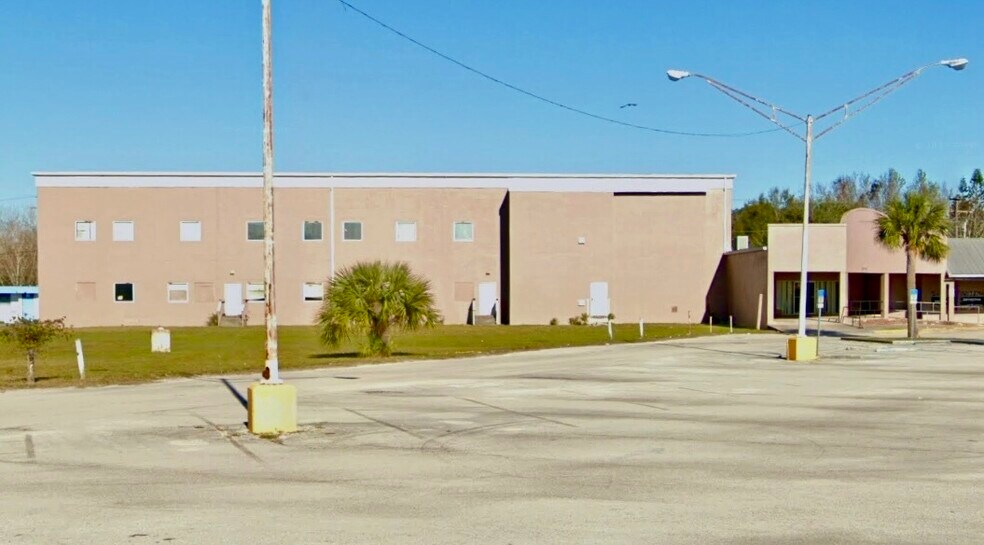 More Photos Of 1314 Dixon Blvd, Cocoa General Retail For Sale