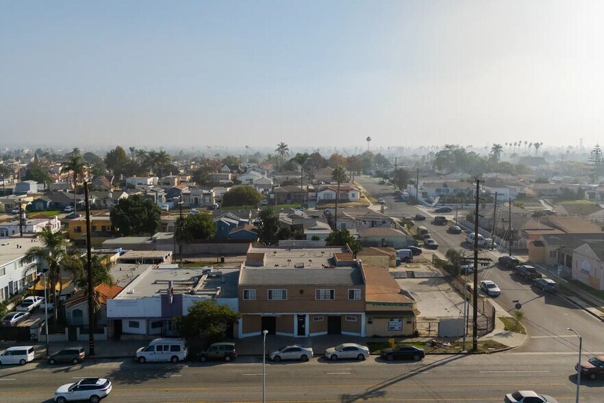 More Photos Of 9318 S Western Ave, Los Angeles Apartments For Sale