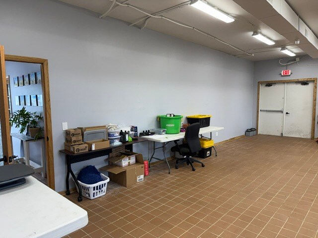 More Photos Of 134 26th St NW, Owatonna Office For Lease