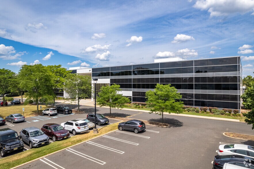 More Photos Of 371 Hoes Ln, Piscataway Office For Lease