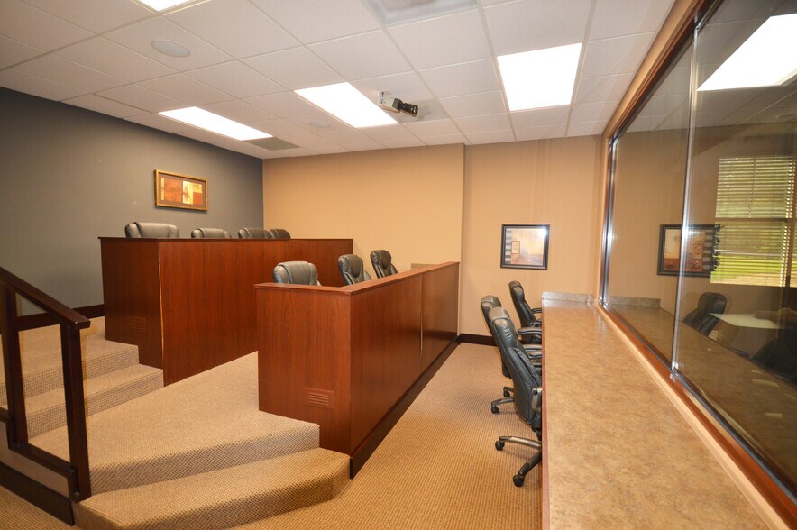More Photos Of 175 Sunnynoll Ct, Winston-Salem Office For Sale