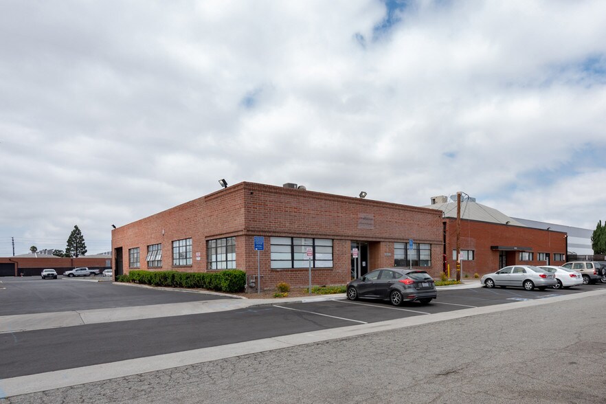 More Photos Of 3437-3457 W El Segundo Blvd, Hawthorne Unknown For Lease