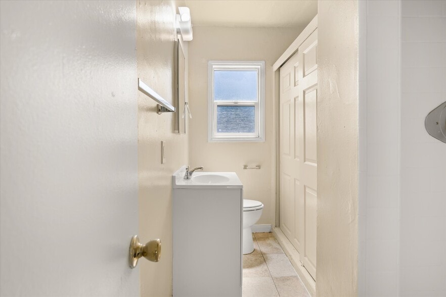 More Photos Of 10600 S Inglewood Ave, Inglewood Apartments For Sale