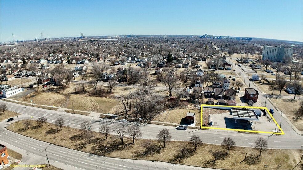 More Photos Of 2561 S Fort St, Detroit General Retail For Sale
