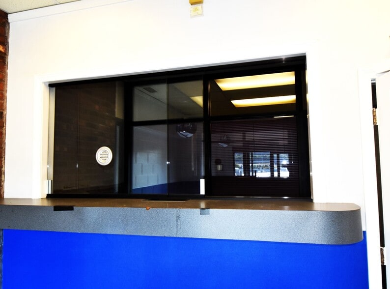 More Photos Of 130 W Boylston St, Worcester Storefront Retail Office For Sale