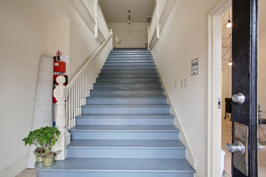 More Photos Of 7611 Maple St, New Orleans Loft Creative Space For Lease