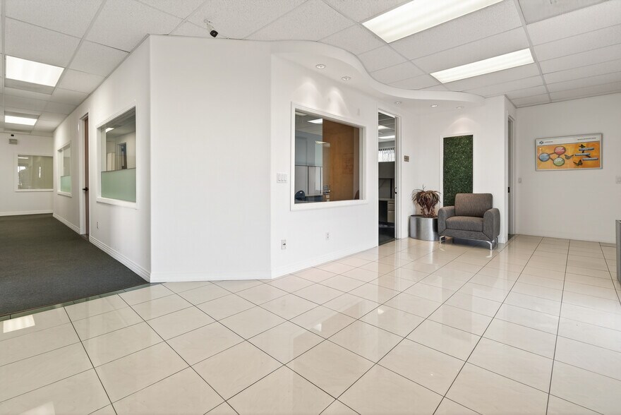 More Photos Of 22421-22429 Hesperian Blvd, Hayward Research And Development For Sale