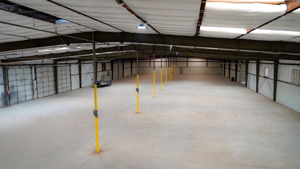 More Photos Of 3801 Cockrell Ave, Fort Worth Manufacturing For Lease