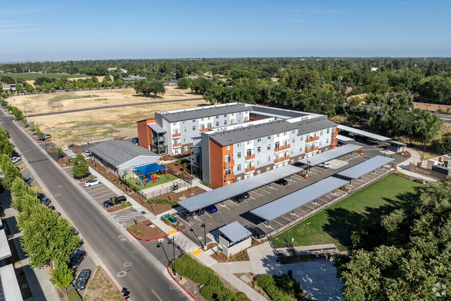 More Photos Of 2500 Cannery Loop, Davis Apartments For Sale