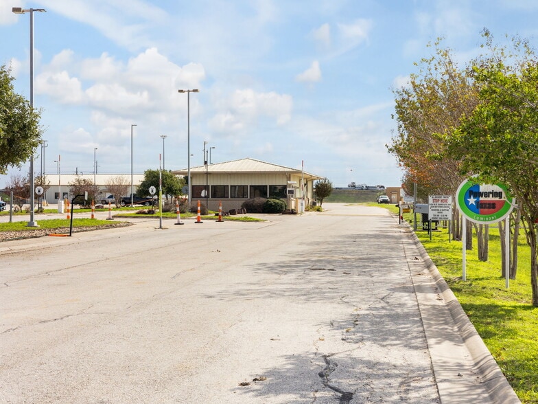 More Photos Of 7207 W FM 696, Elgin Industrial For Sale