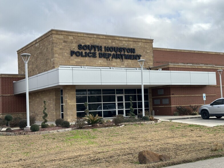 More Photos Of 0 Nebraska Street, South Houston Land For Sale