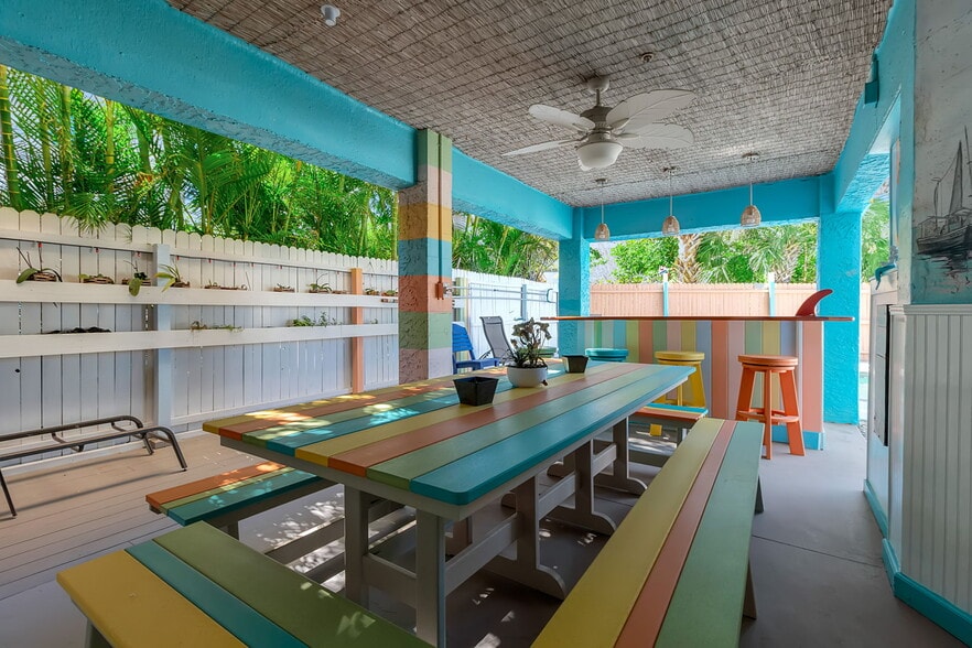 More Photos Of 5322 CALLE DE LA SIESTA, Sarasota Hospitality For Sale