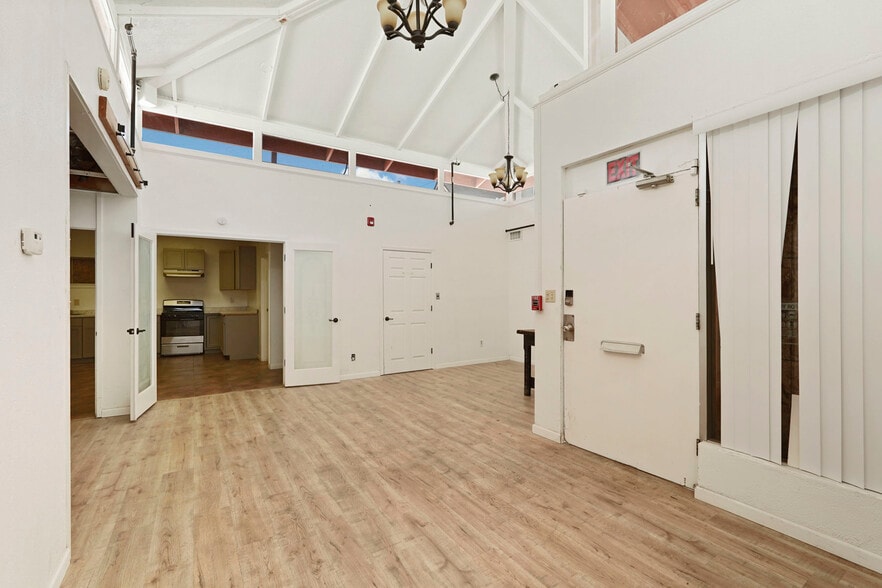 More Photos Of 512 W Harding Way, Stockton Medical For Sale