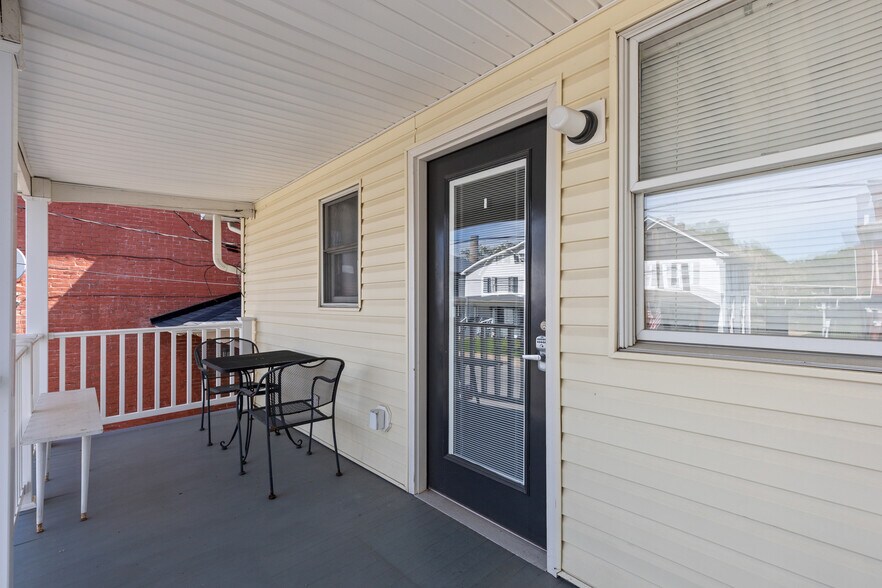 More Photos Of 900 Main St, Wellsburg Specialty For Sale