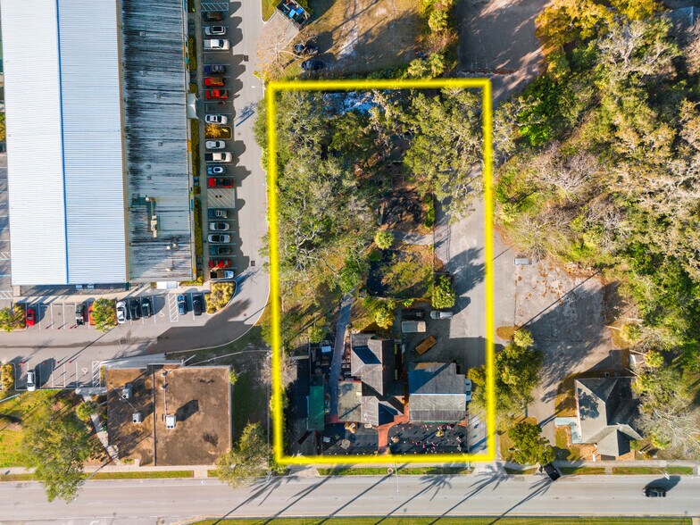 More Photos Of 1078 Ridgewood Ave, Holly Hill Freestanding For Sale