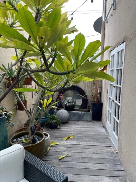 More Photos Of 814-816 West Knoll Dr, West Hollywood Apartments For Sale