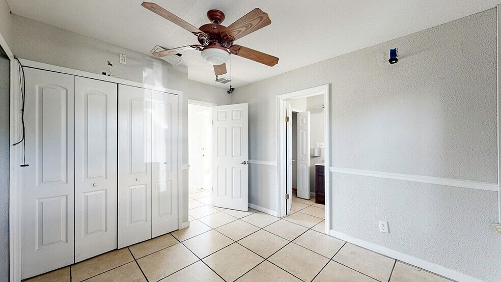 More Photos Of 1944 Aurora Rd, Melbourne General Retail For Sale