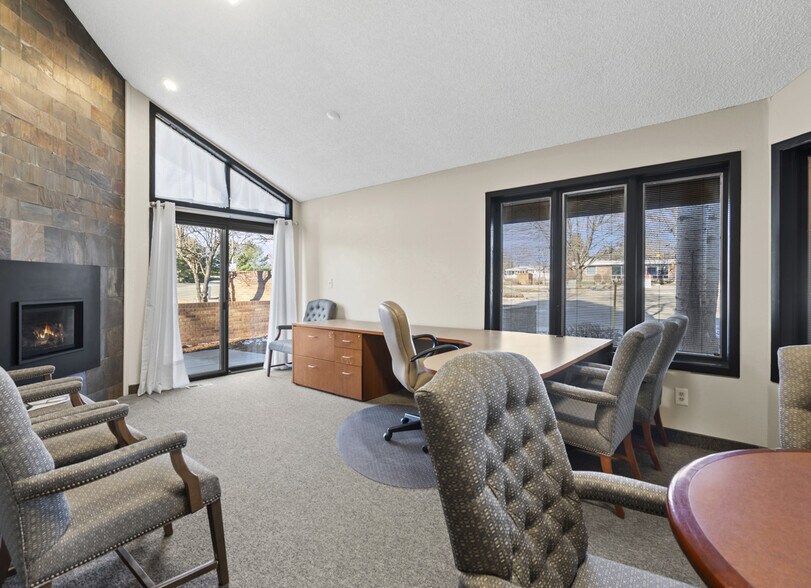 More Photos Of 1401-1405 W 29th St, Loveland Office For Sale