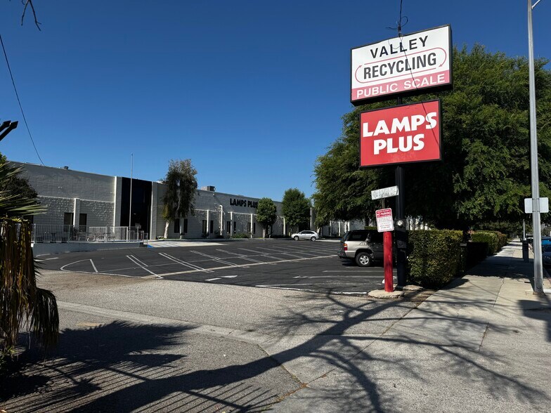 Primary Photo Of 20222-20238 Plummer St, Chatsworth Manufacturing For Lease