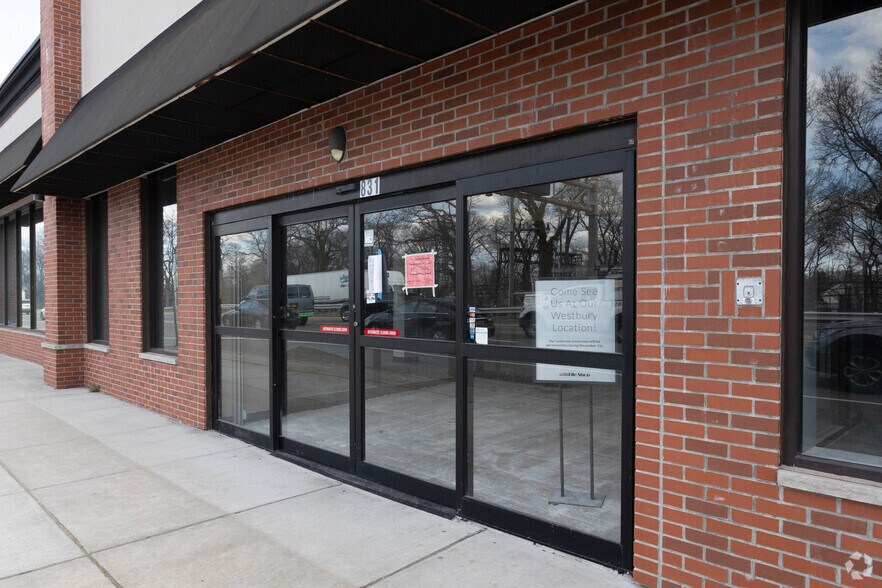 More Photos Of 831-839 Sunrise Hwy, Lynbrook Freestanding For Lease
