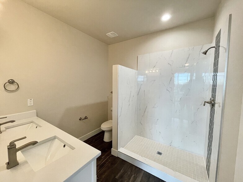 More Photos Of 150 S Horne, Mesa Apartments For Sale