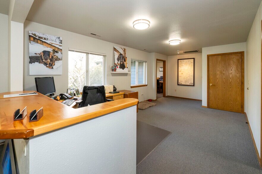 More Photos Of 104 Tremont Ave, Port Orchard Medical For Sale