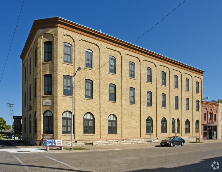 More Photos Of 303 1st Ave NE, Faribault Coworking Space