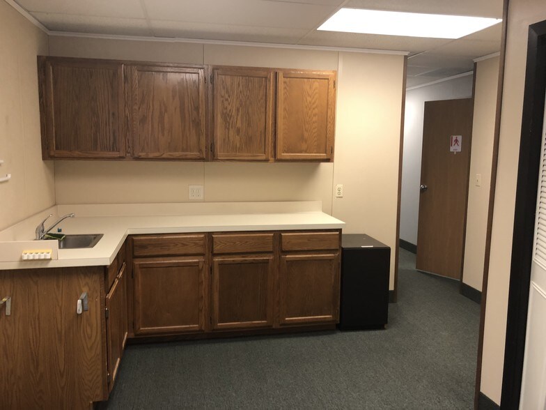 More Photos Of 177 Franklin Corner Rd, Lawrenceville Medical For Lease