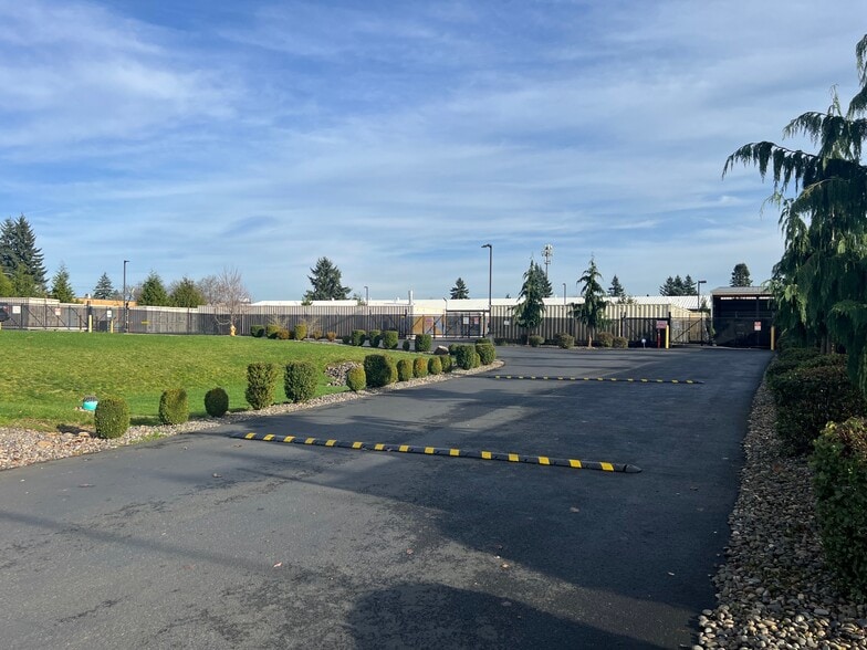 More Photos Of 6209 NE 121st Ave, Vancouver Warehouse For Sale