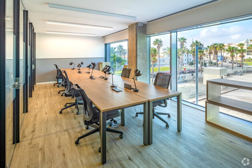 More Photos Of 99-101 Passeig de Joan de Borbó Comte de Barcelona, Barcelona Coworking Space