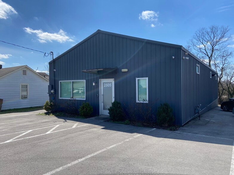 More Photos Of , Nashville Office For Sale