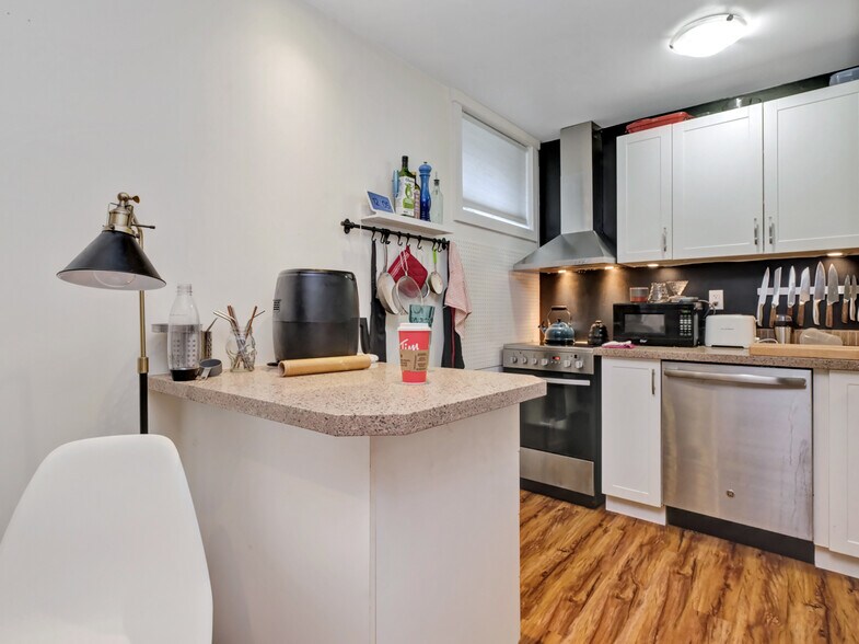 More Photos Of 342 Frank St, Ottawa Apartments For Sale