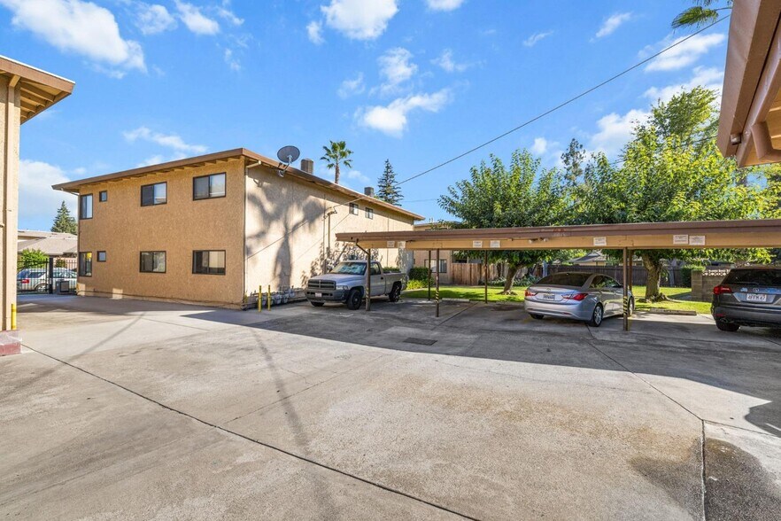 More Photos Of 6004-6012 Gloria Dr, Sacramento Apartments For Sale