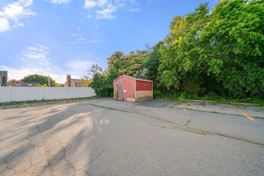 More Photos Of 1123 Rockdale Ave, New Bedford Rehabilitation Center For Sale