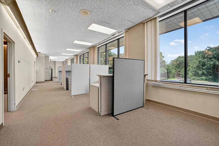 More Photos Of 74 Brookside Ave, Chester General Retail For Lease