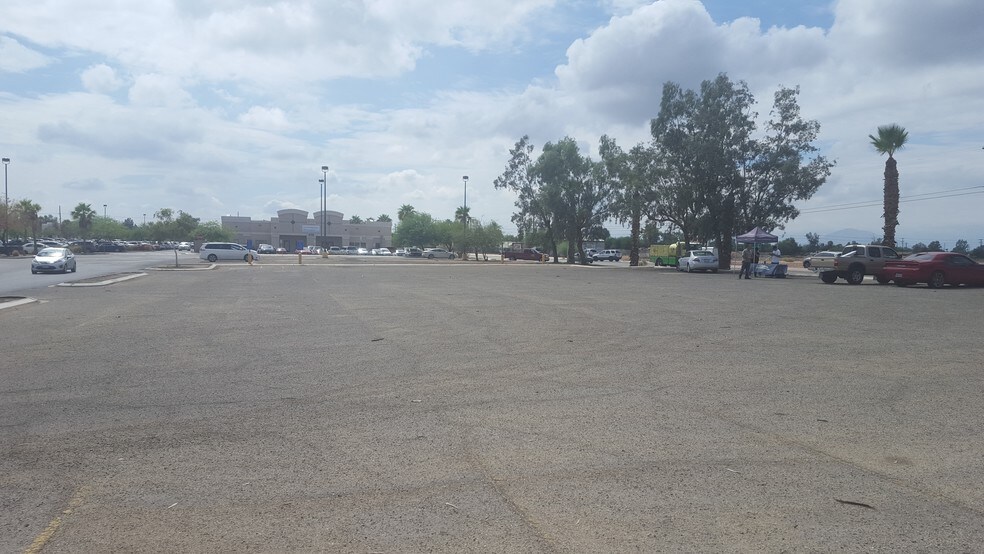 Primary Photo Of 4th St & Wake Ave, El Centro Land For Lease