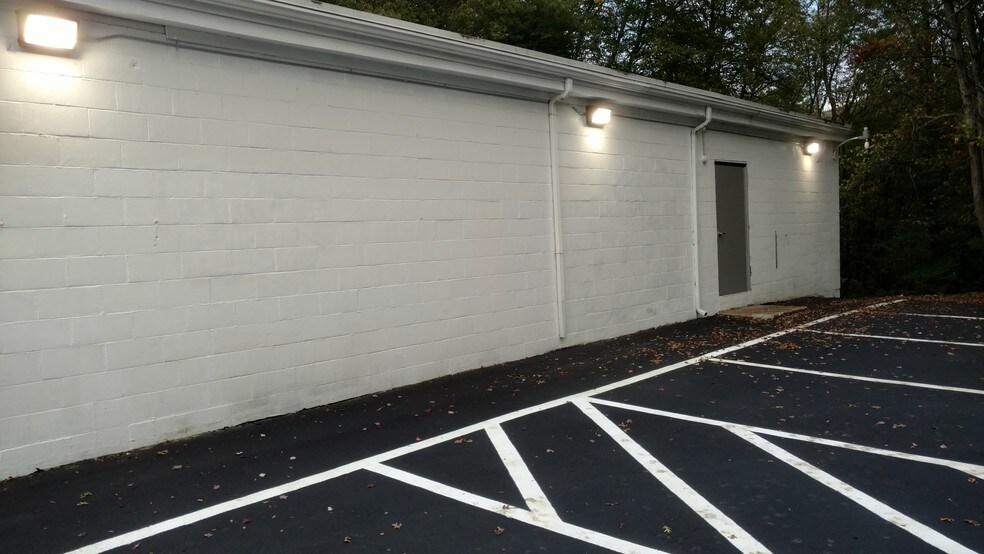 More Photos Of 305 Broadway, Taunton Freestanding For Lease