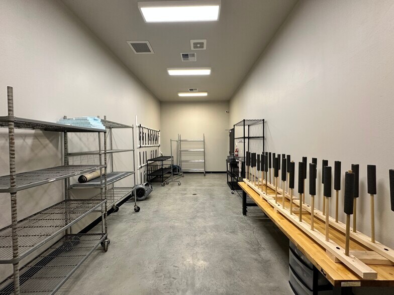 More Photos Of 1450 S 32nd St W, Billings Warehouse For Sale