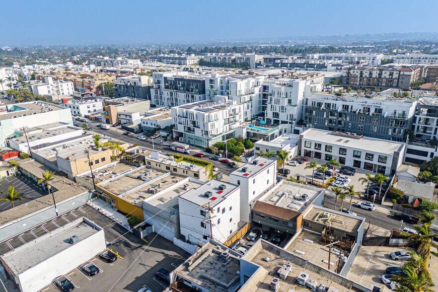 More Photos Of 13461 Beach Ave, Marina Del Rey Multifamily For Sale