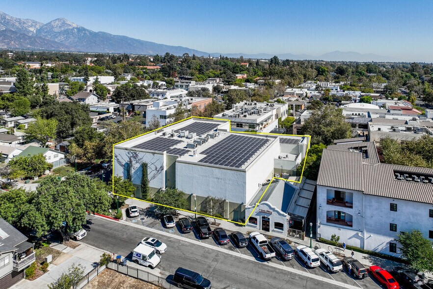 More Photos Of 450 W 2nd St, Claremont Movie Theatre For Sale