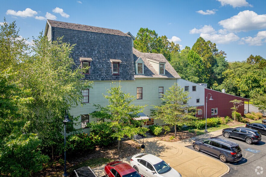 Primary Photo Of 870 High St, Chestertown Unknown For Sale